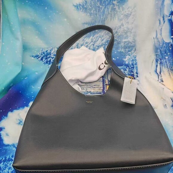🎁Coach Brooklyn Shoulder Bag Black Leather Minimalist Hobo Style NWT - Picture 2 of 8